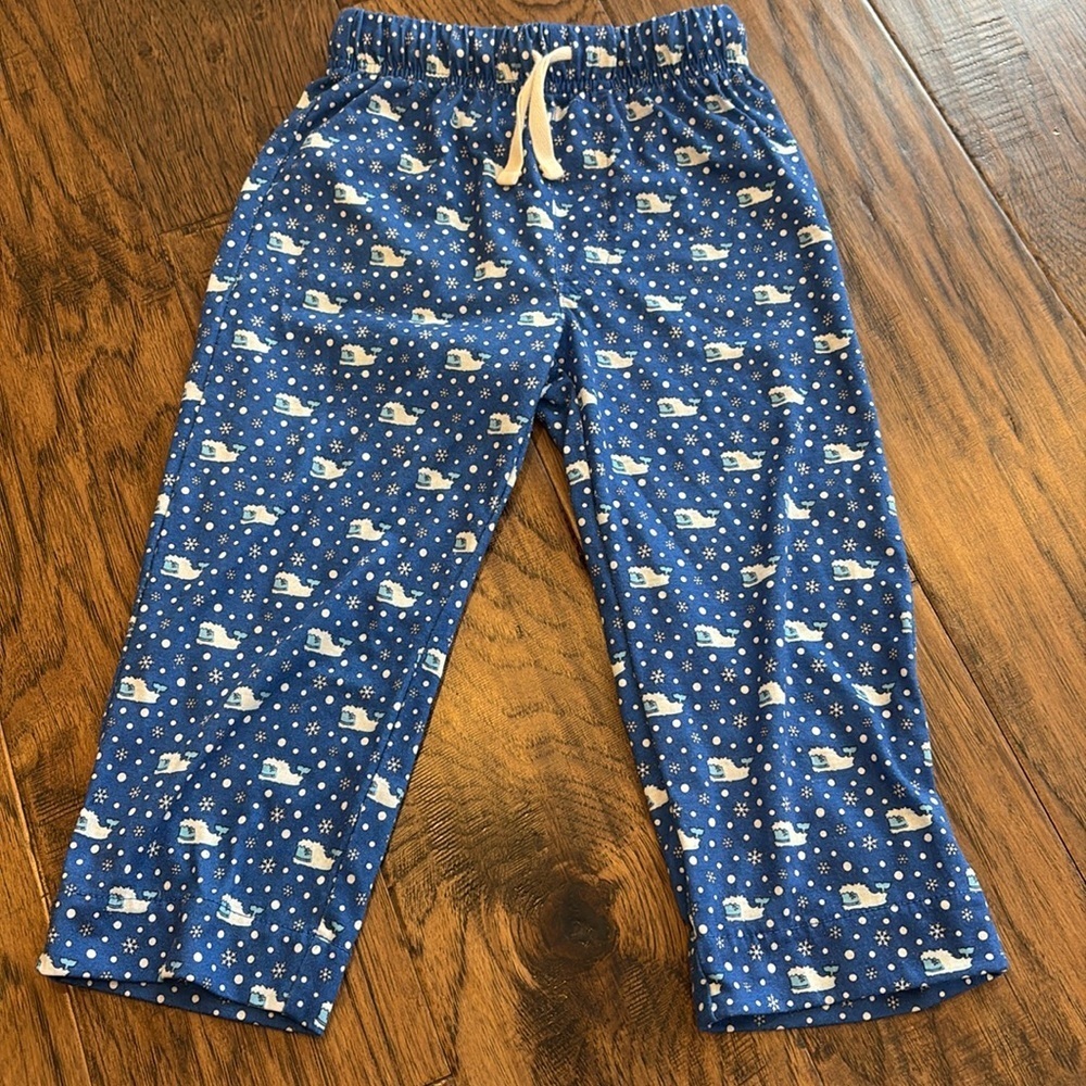 Vineyard Vines yeti pajama pants